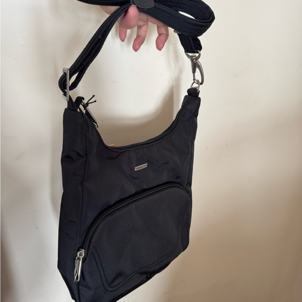Travelon Anti-Theft Black Crossbody Bag